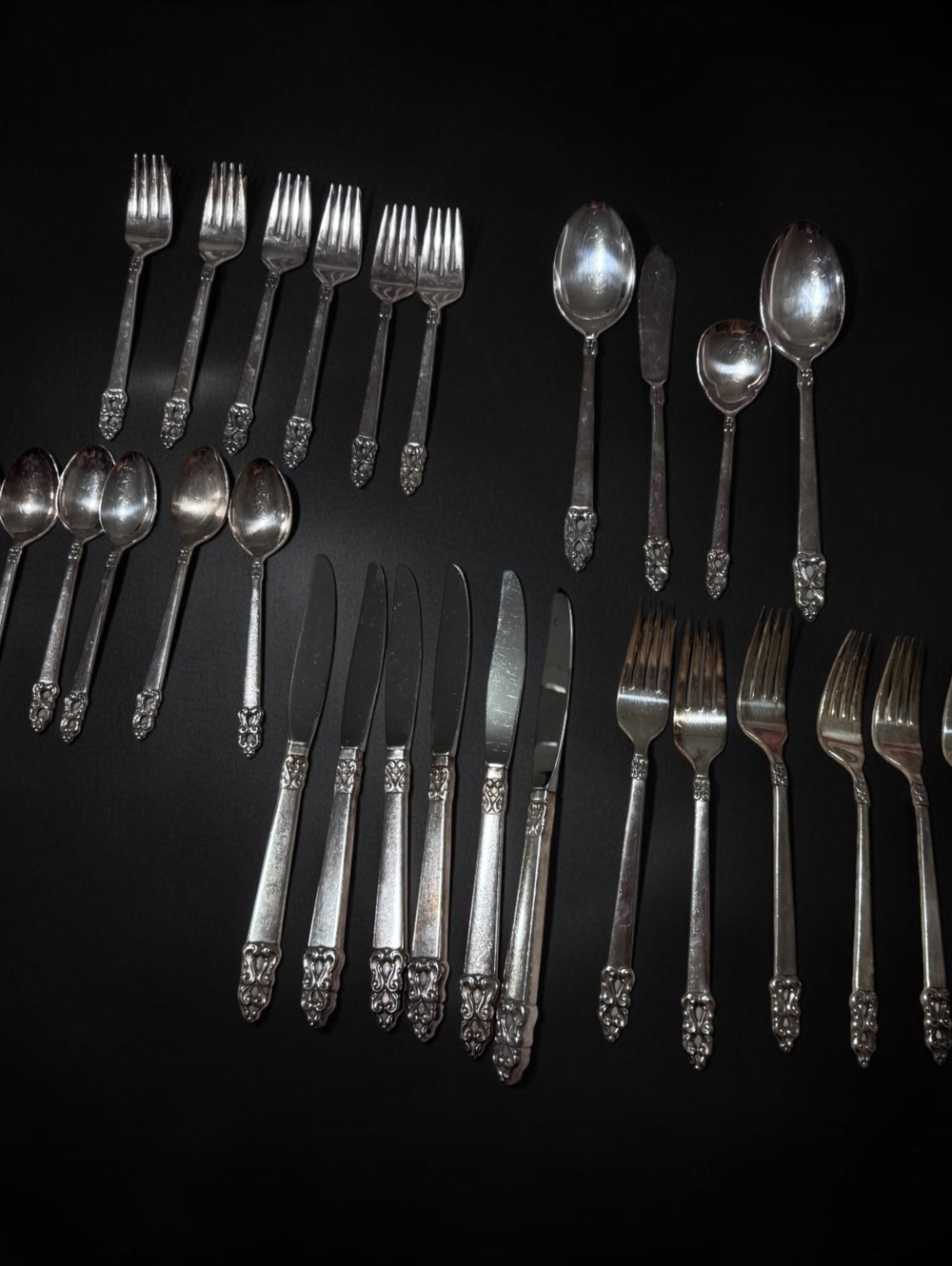 Vintage 1847 Rogers Bros King Frederik Silverplate Flatware Set 28 Pc